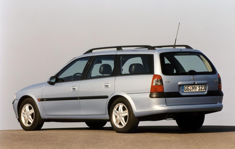  Opel Vectra CD Caravan (B) 1995 года  (фото 8 из 12)